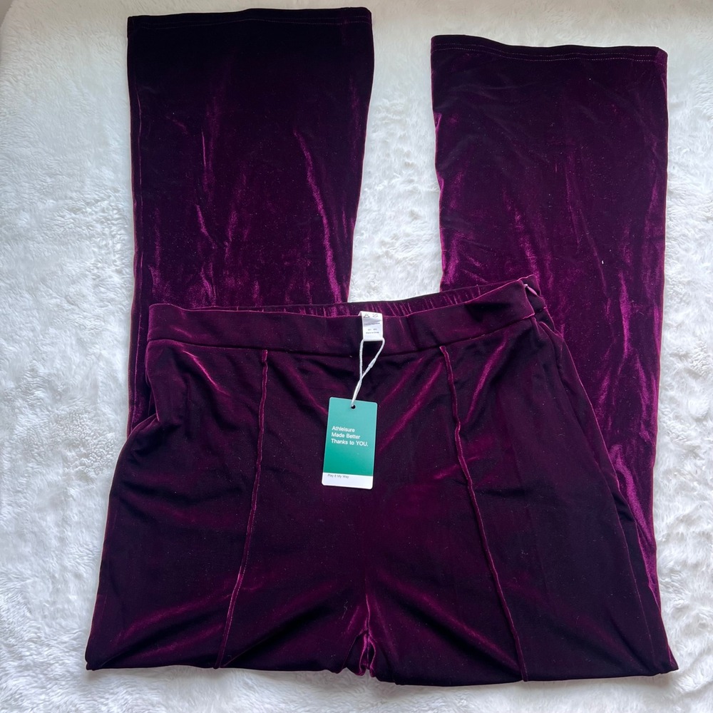 Halara Women's Purple Velvet Flare Pants High Rise Size XL New With Tags
